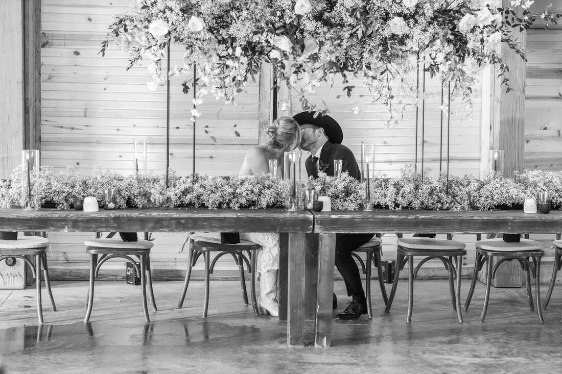 Benefits of a head table vs. sweetheart table at your wedding